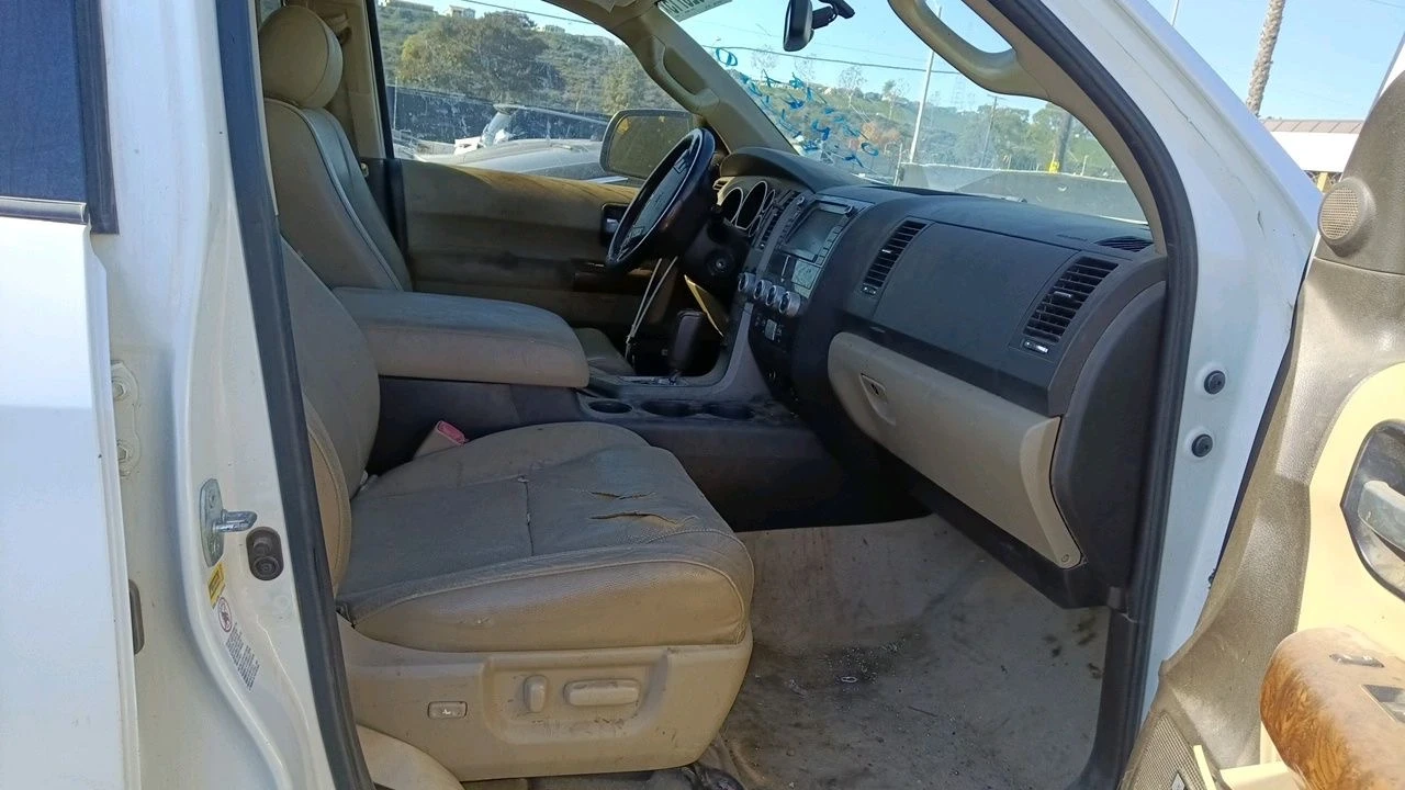 Toyota Sequoia Platinum 5.7 4x4 | Mobile.bg � ����������� 13