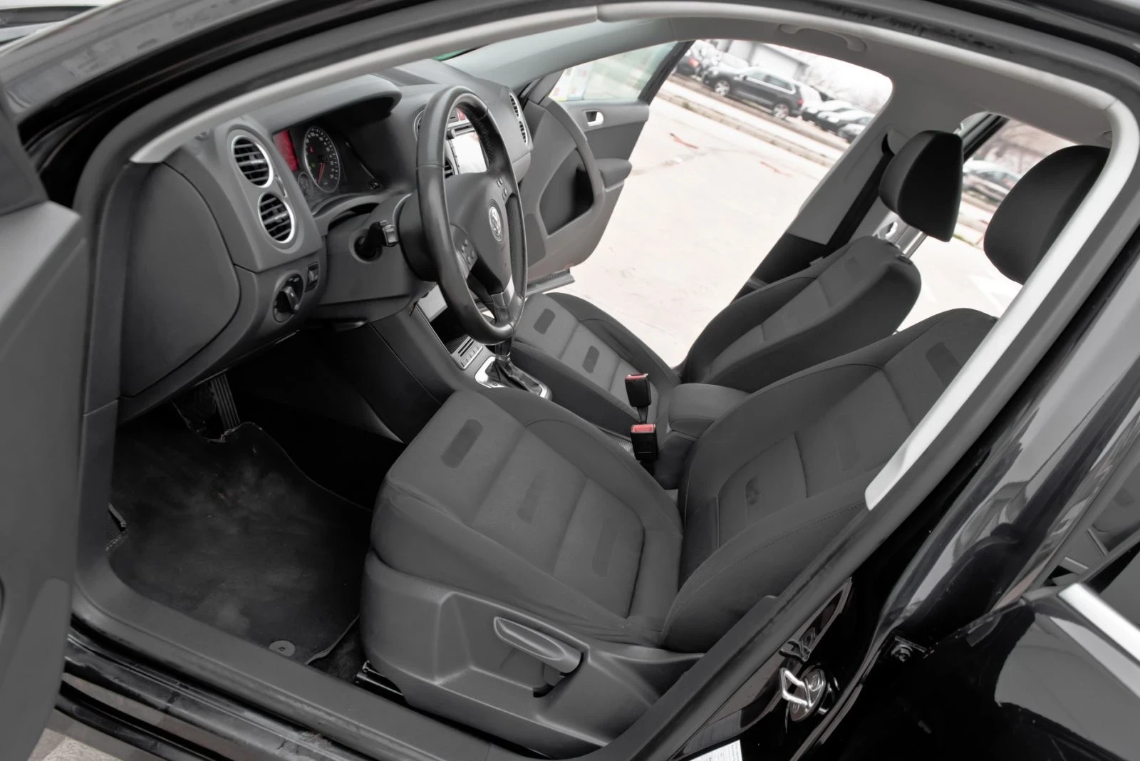 VW Tiguan 2.0 TDI 4x4 Auto | Mobile.bg � ����������� 15