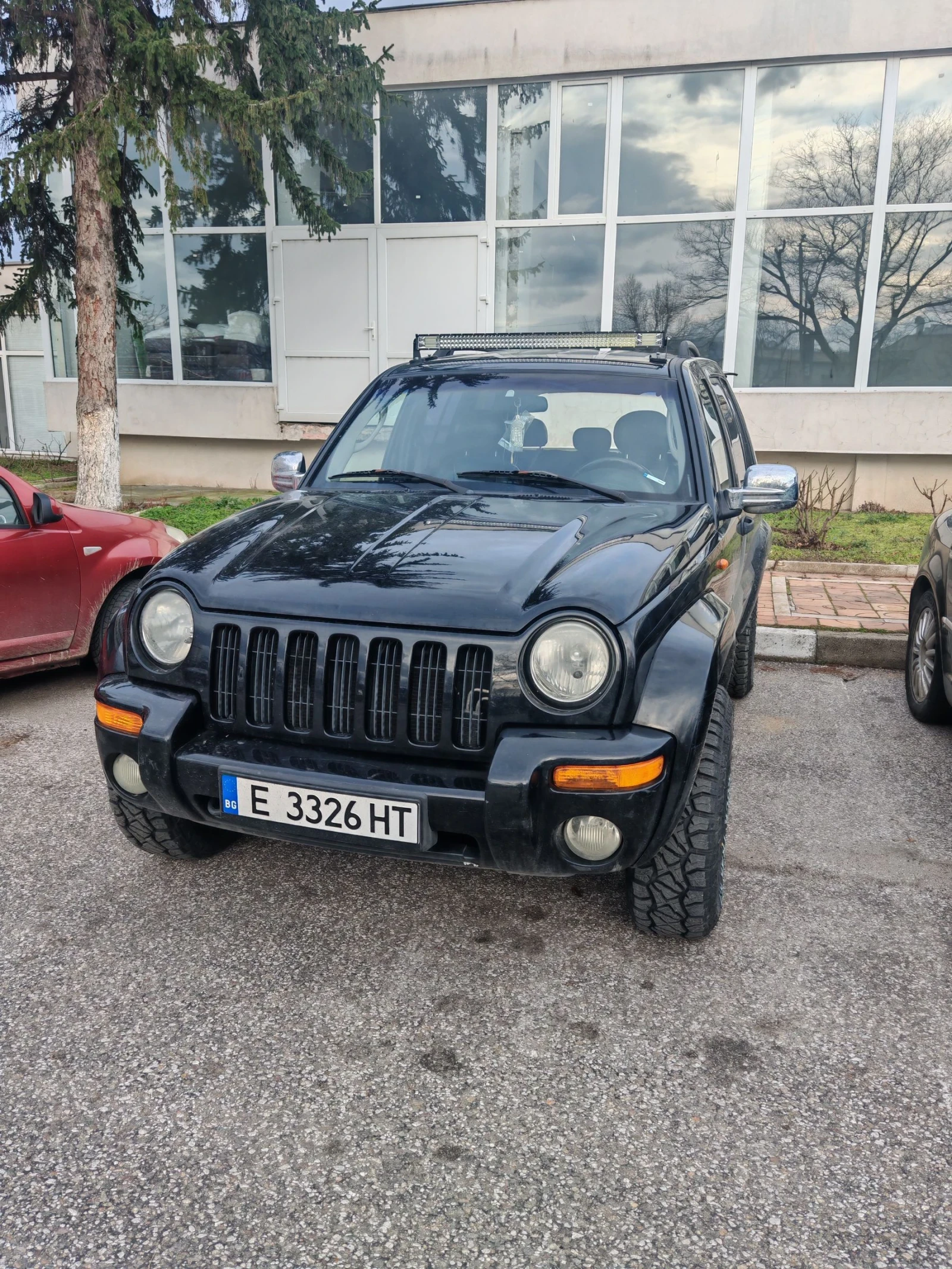 Jeep Cherokee Liberty , снимка 11 - Автомобили и джипове - 53739756