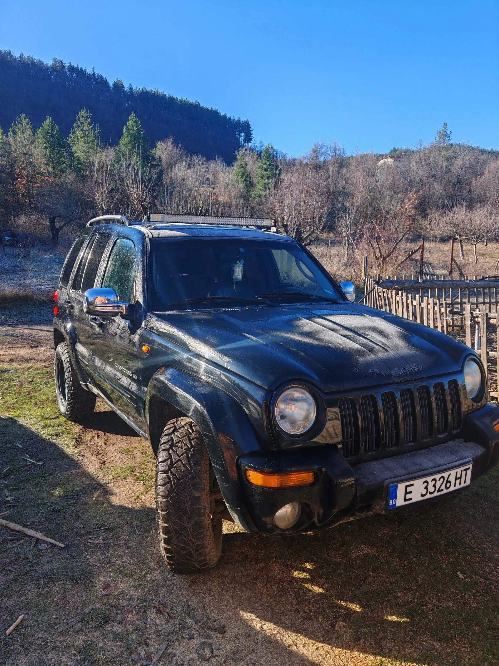 Jeep Cherokee Liberty , снимка 2 - Автомобили и джипове - 53739756