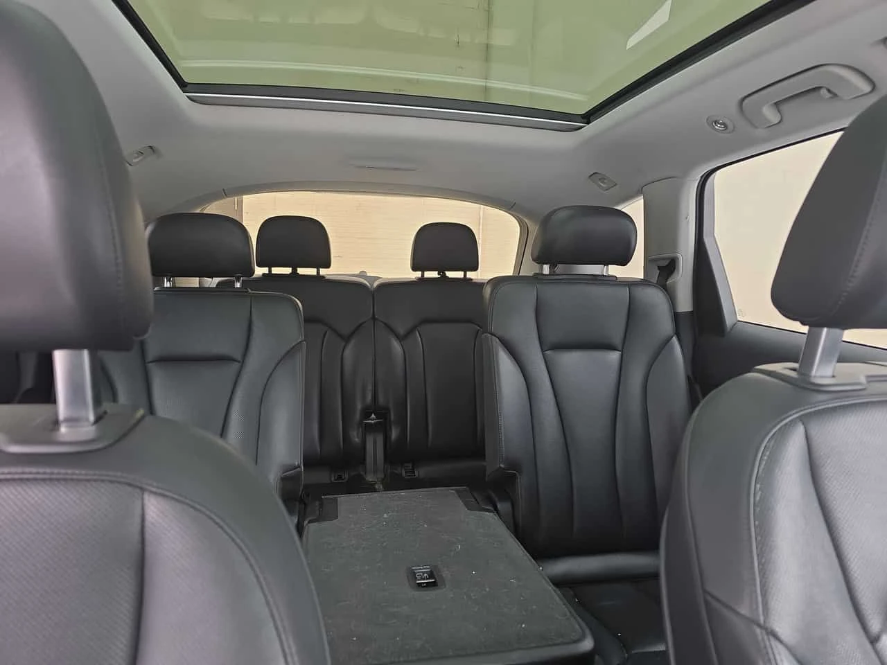 Audi Q7 * Progressiv * 7 МЕСТЕН * 360 * ПАНОРАМА * ПОДГРЕВ, снимка 8 - Автомобили и джипове - 53880230