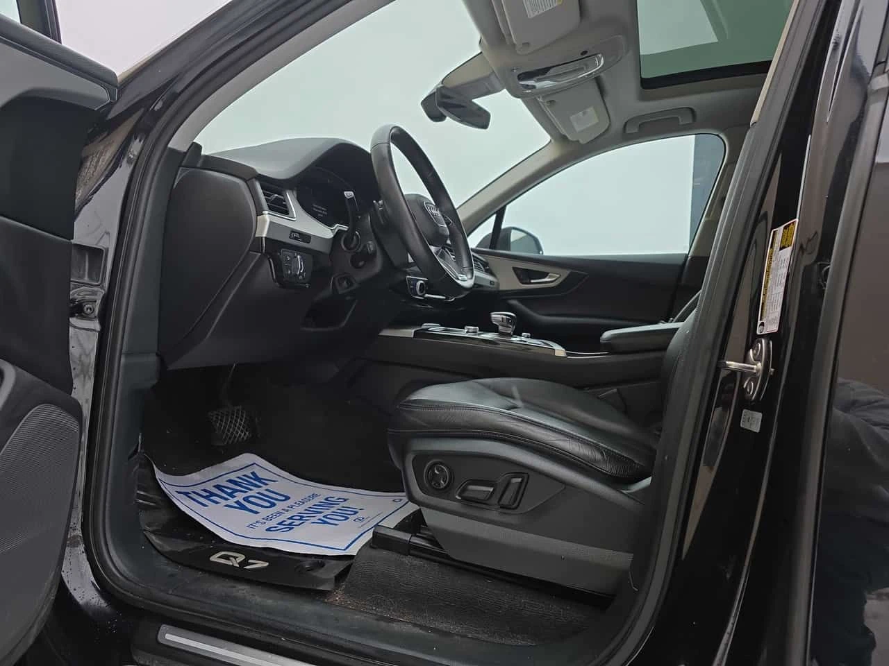 Audi Q7 * Progressiv * 7 МЕСТЕН * 360 * ПАНОРАМА * ПОДГРЕВ, снимка 15 - Автомобили и джипове - 53880230