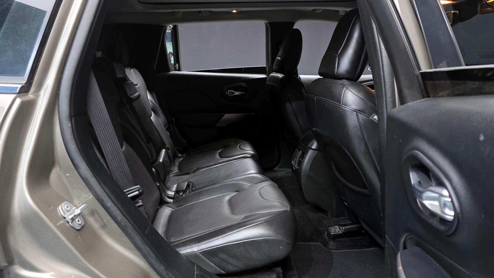 Jeep Cherokee Rongitude AWD | Mobile.bg � ����������� 15