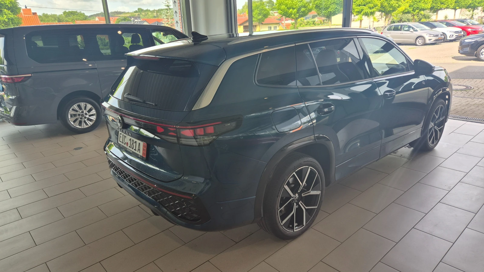 VW Tayron R-Line IQ Drive 6+ 1, снимка 4 - Автомобили и джипове - 54923358