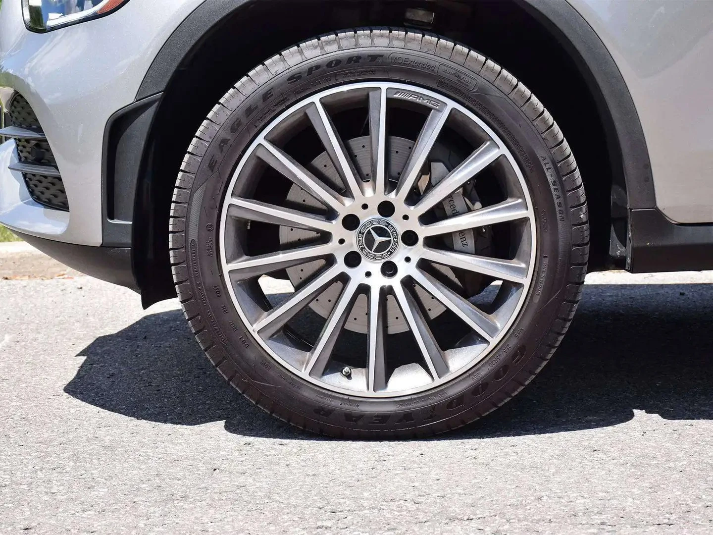 Mercedes-Benz GLC 300 AMG PREMIUM PKG ЦЕНА ДО БЪЛГАРИЯ АВТОКРЕДИТ, снимка 4 - Автомобили и джипове - 55557755
