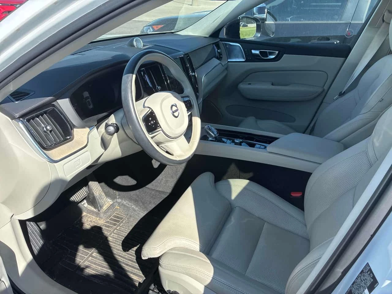 Volvo XC60 * Ultimate Dark Theme * CARFAX * ���������� | Mobile.bg � ����������� 5