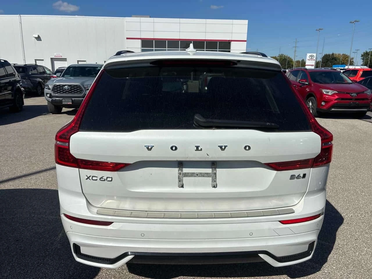 Volvo XC60 * Ultimate Dark Theme * CARFAX * ���������� | Mobile.bg � ����������� 4