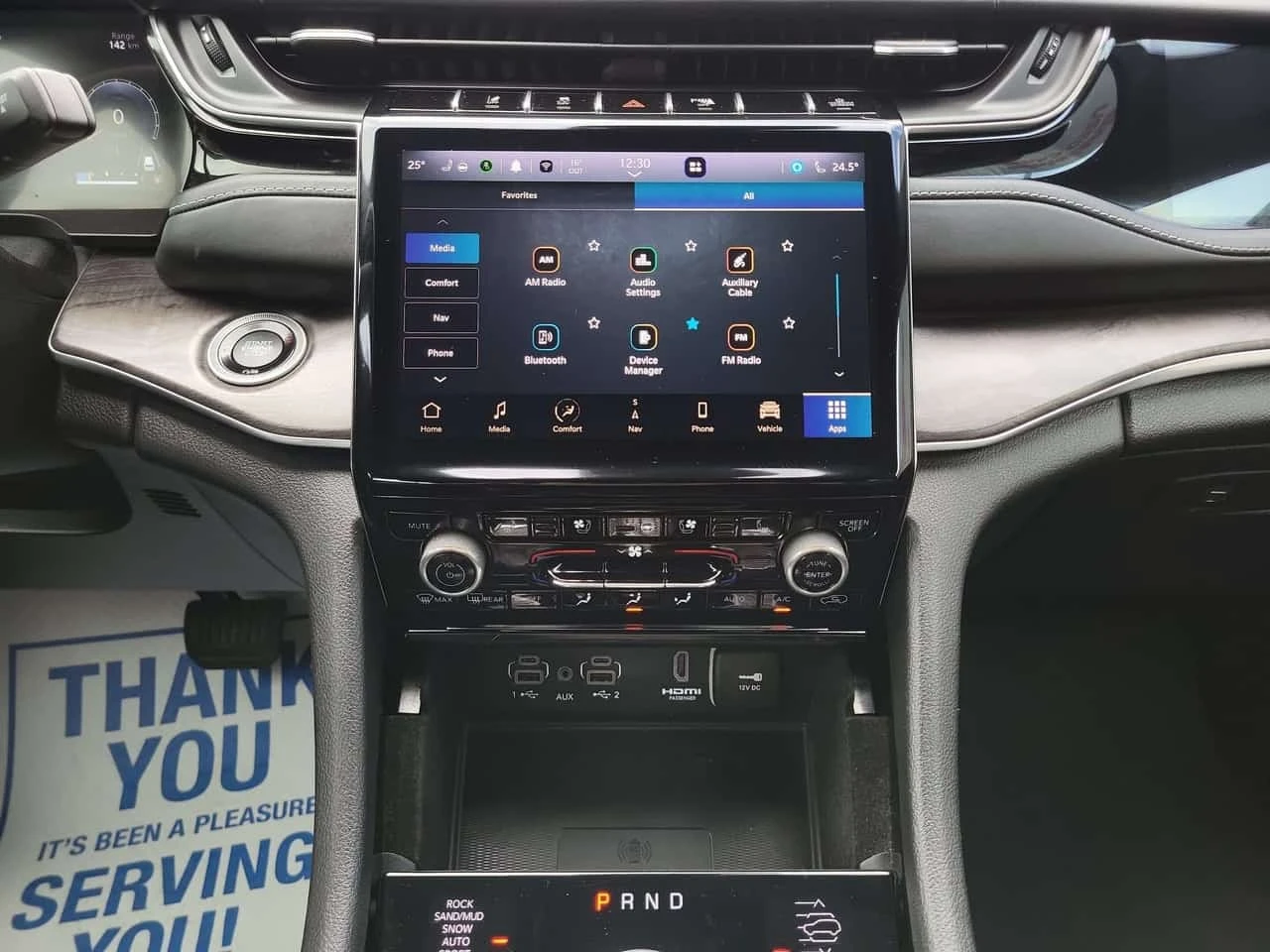 Jeep Grand cherokee * Overland HEMI 360 CAM MASSAGE SEATS * CARFAX *  | Mobile.bg � ����������� 15