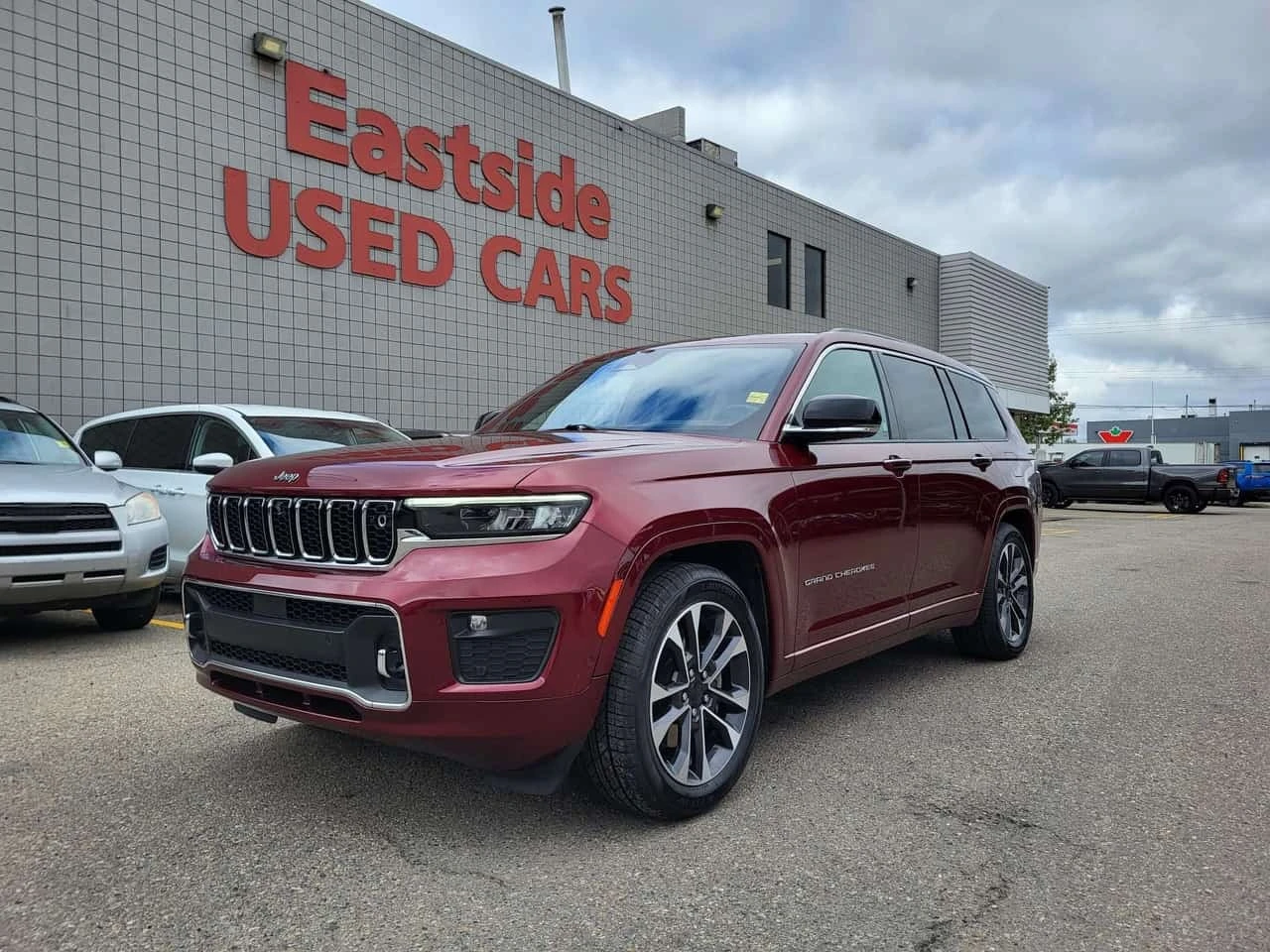 Jeep Grand cherokee * Overland HEMI 360 CAM MASSAGE SEATS * CARFAX * 