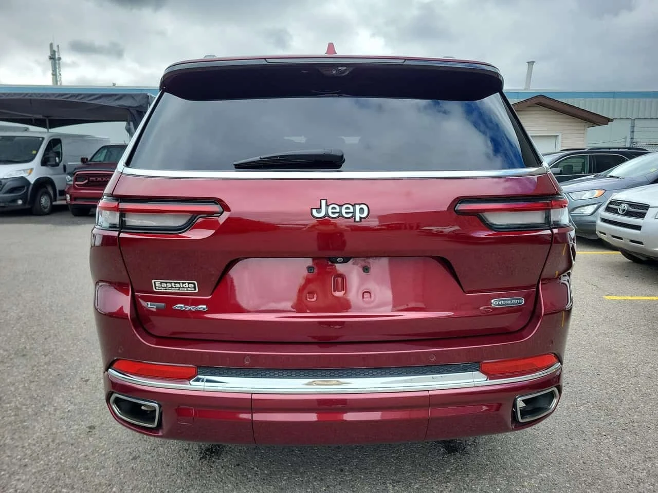 Jeep Grand cherokee * Overland HEMI 360 CAM MASSAGE SEATS * CARFAX *  | Mobile.bg � ����������� 3