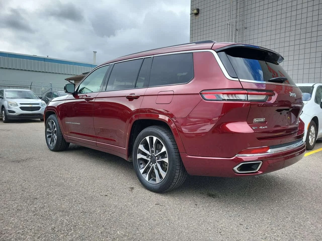 Jeep Grand cherokee * Overland HEMI 360 CAM MASSAGE SEATS * CARFAX *  | Mobile.bg � ����������� 2