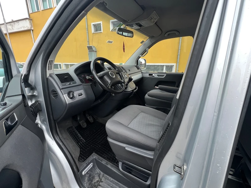 VW Multivan, снимка 10 - Бусове и автобуси - 48353834