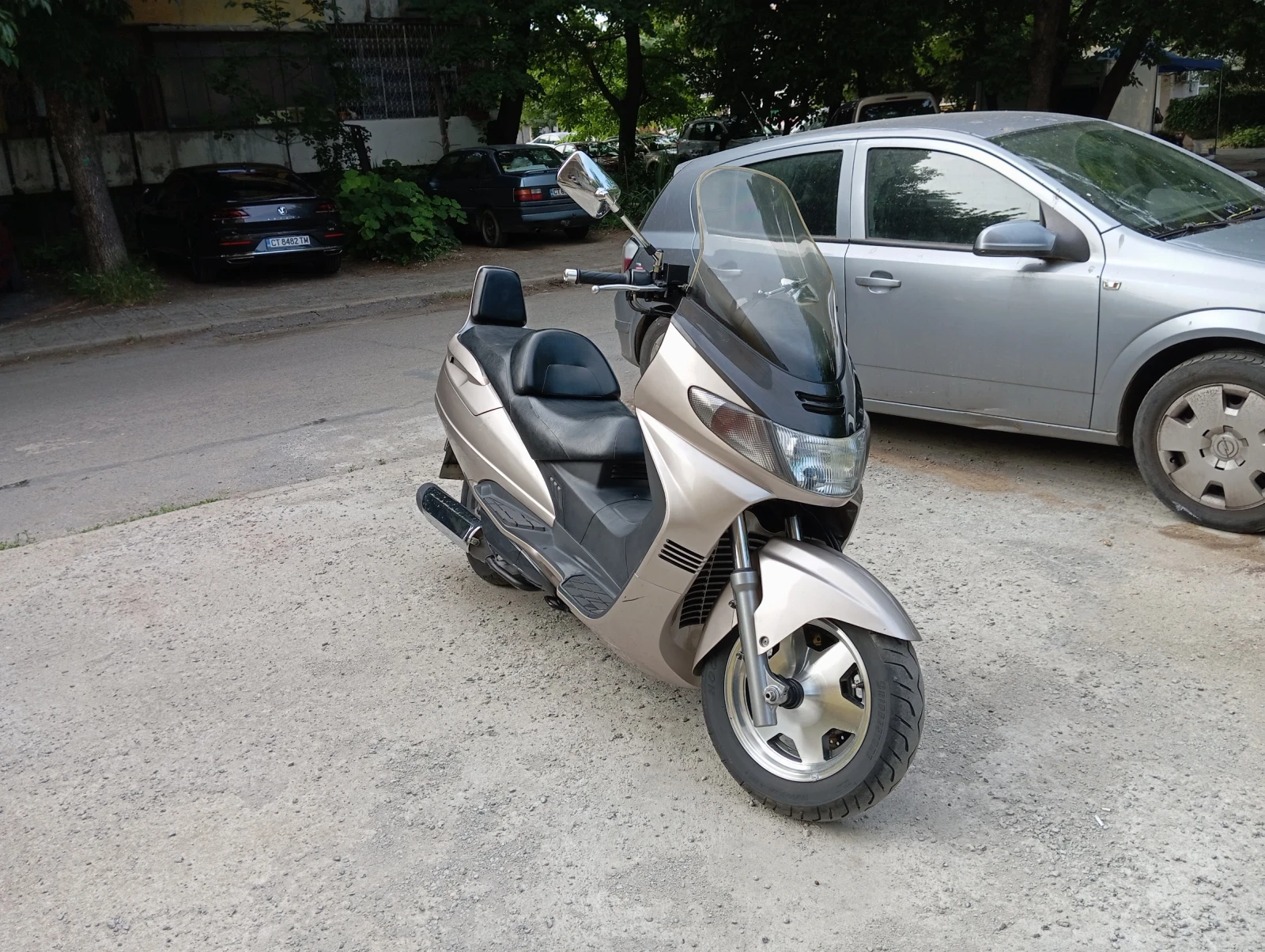 Suzuki Burgman 250 - изображение 7