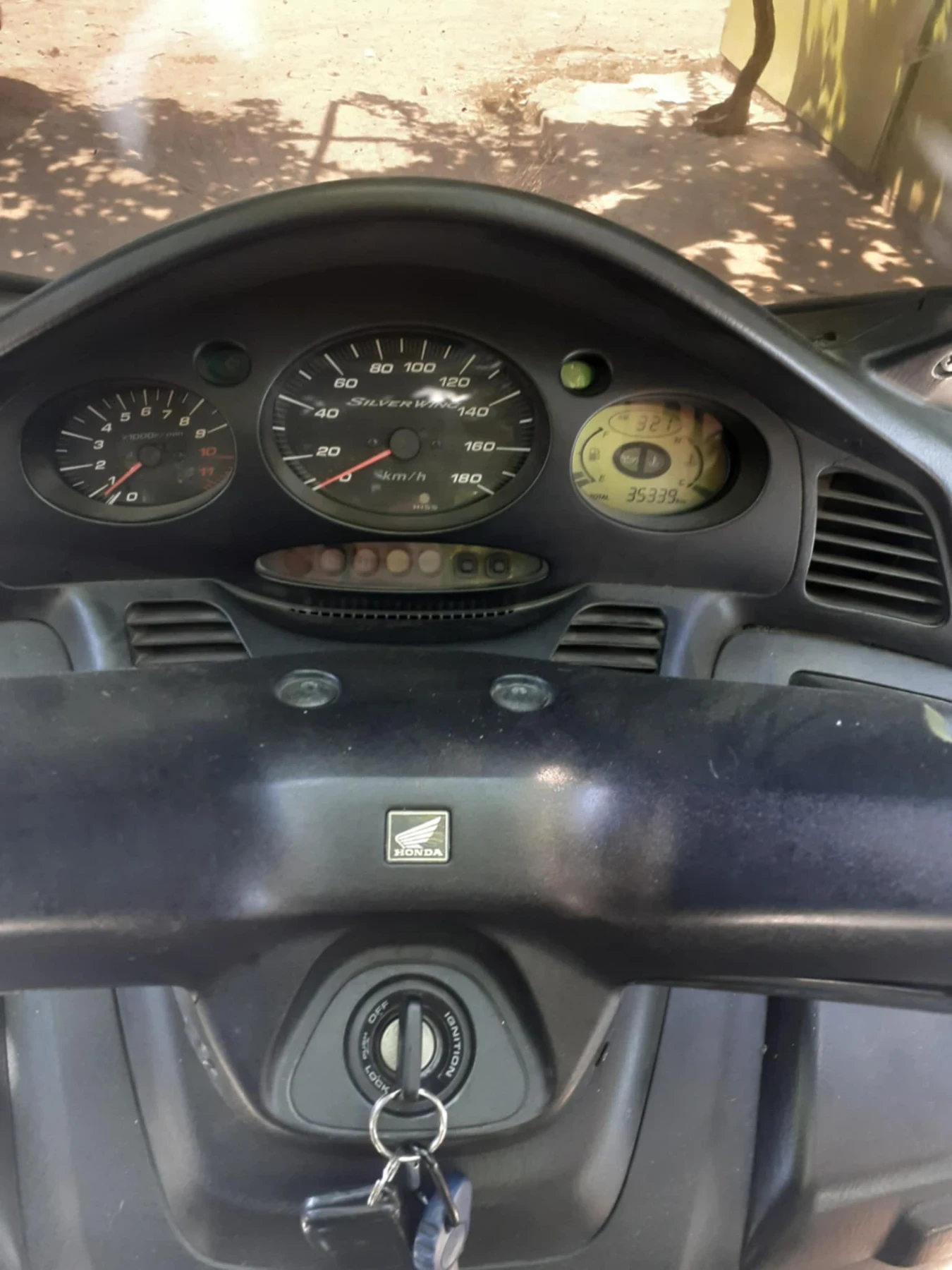 Honda Silver Wing 400 - изображение 6