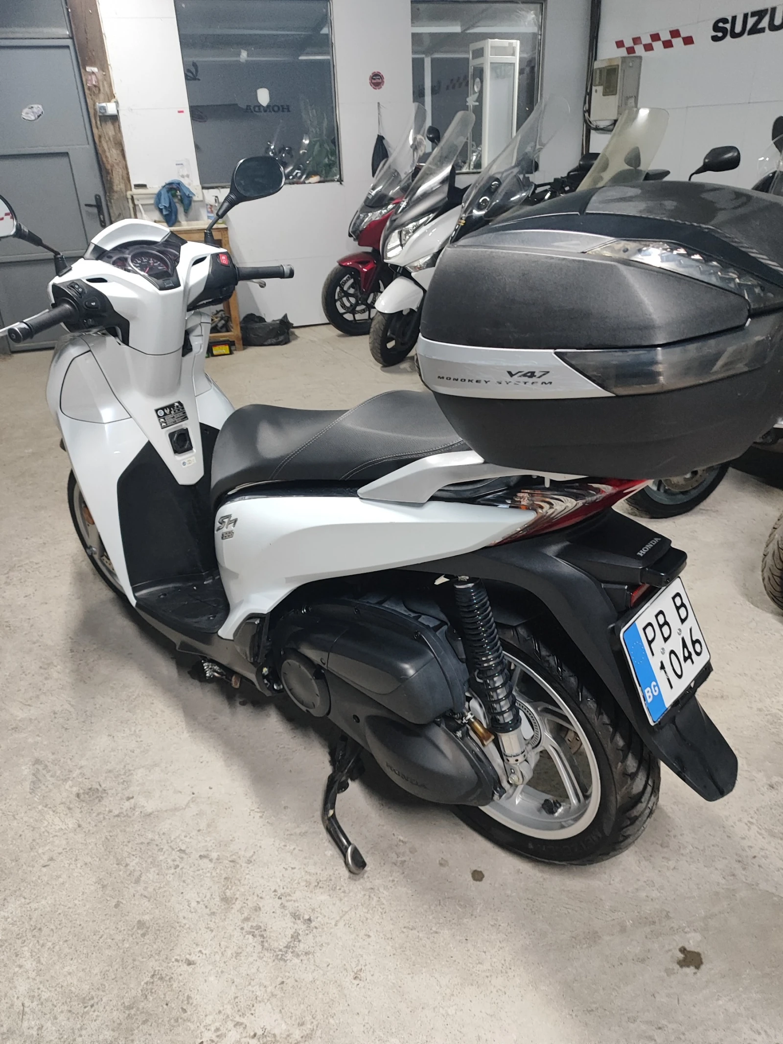 Honda Sh 300i, снимка 7 - Мотоциклети и мототехника - 56256922