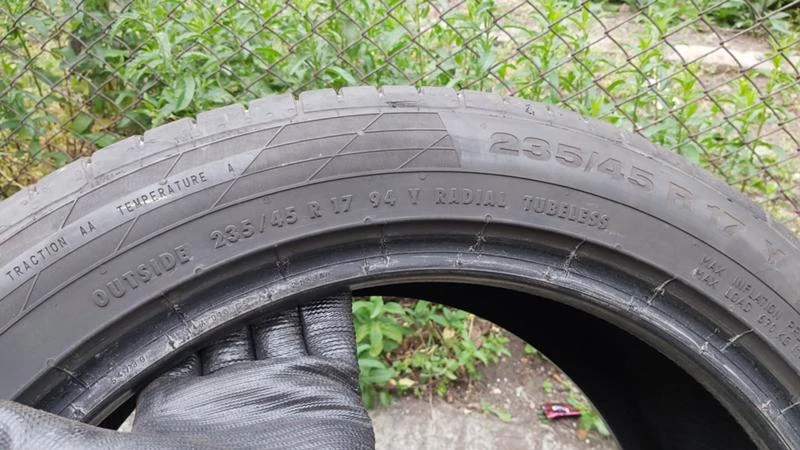 Гуми Летни 235/45R17, снимка 7 - Гуми и джанти - 29261546