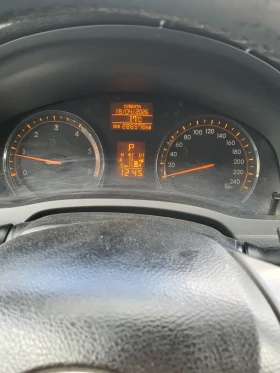 Toyota Avensis Комби, снимка 10