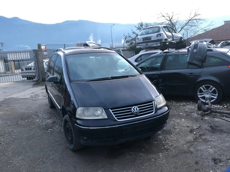 VW Sharan 1.9tdi, снимка 1 - Автомобили и джипове - 43974123