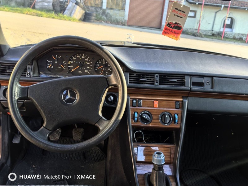 Mercedes-Benz 126 E250 ТурбоДизел-МНОГО ЗАПАЗЕН, снимка 2 - Автомобили и джипове - 45002614