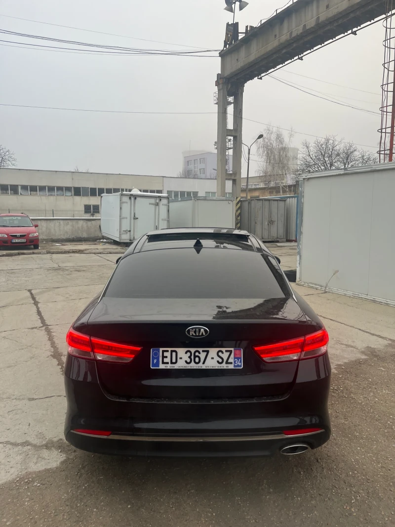 Kia Optima 1.7/141/ПЕРФЕКТНА/ВС ЕКСТРИ/УНИКАТ, снимка 6 - Автомобили и джипове - 48610007