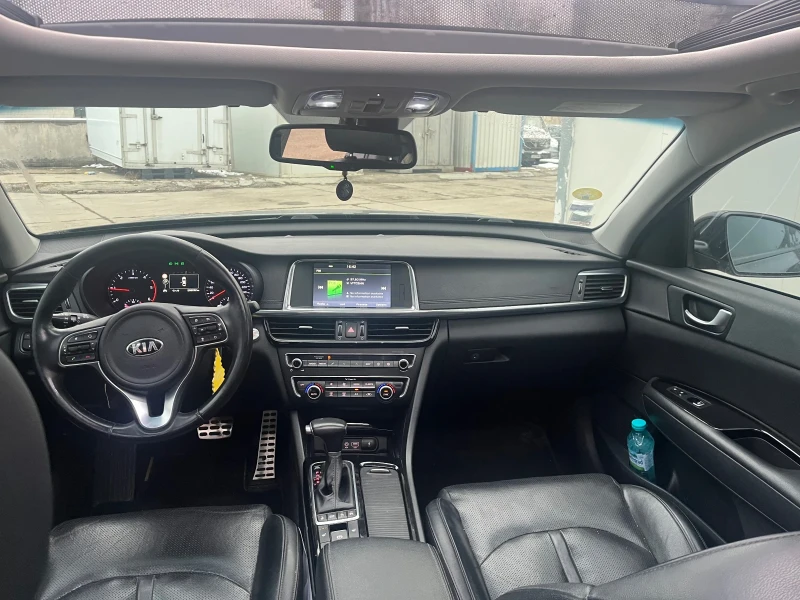 Kia Optima 1.7/141/ПЕРФЕКТНА/ВС ЕКСТРИ/УНИКАТ, снимка 9 - Автомобили и джипове - 48610007