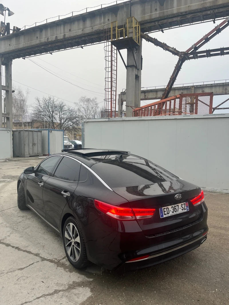 Kia Optima 1.7/141/ПЕРФЕКТНА/ВС ЕКСТРИ/УНИКАТ, снимка 7 - Автомобили и джипове - 48610007