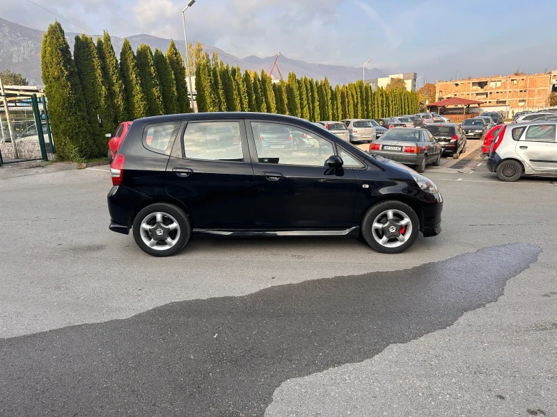 Honda Jazz 1.4i - КЛИМАТИК - РЕАЛНИ КИЛОМЕТРИ, снимка 4 - Автомобили и джипове - 47757196