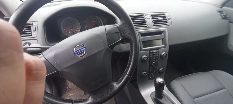 Volvo V50 1.8, снимка 10 - Автомобили и джипове - 48004273