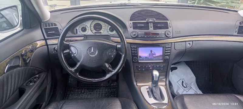 Mercedes-Benz E 320 320i-LPG, снимка 8 - Автомобили и джипове - 48543092