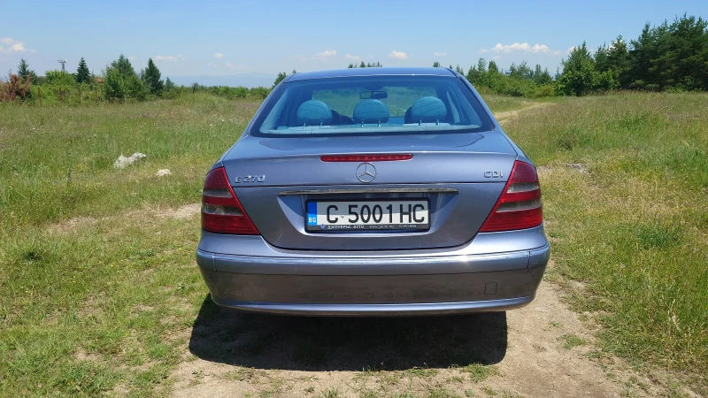 Mercedes-Benz E 270 2.7 CDI, снимка 2 - Автомобили и джипове - 52282601