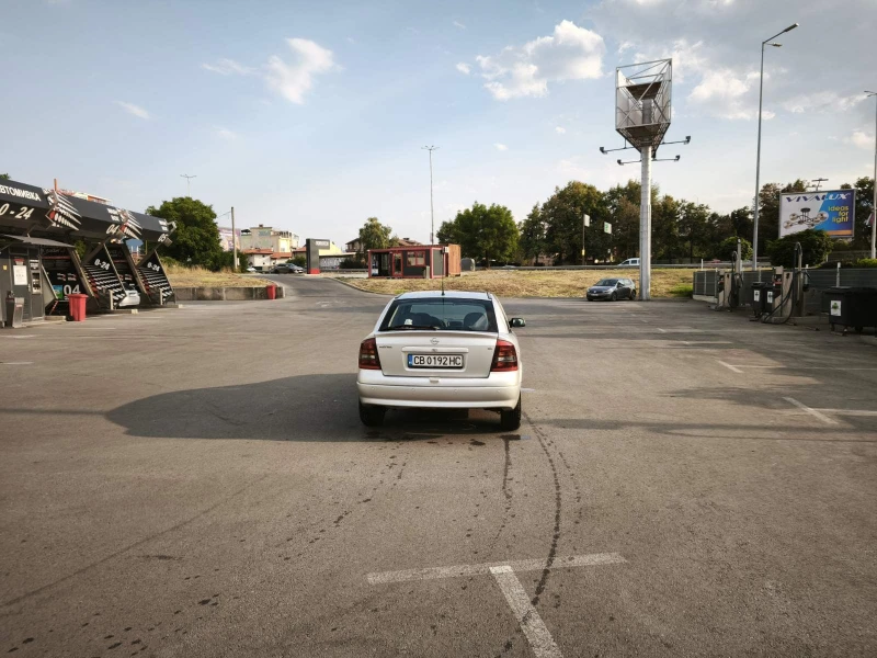 Opel Astra, снимка 6 - Автомобили и джипове - 51487613