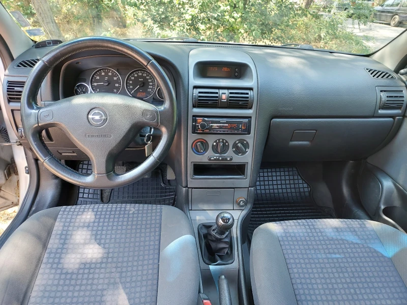 Opel Astra, снимка 9 - Автомобили и джипове - 51487613