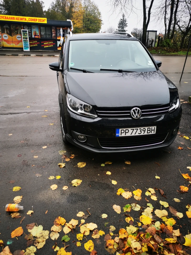 VW Touran, снимка 3 - Автомобили и джипове - 52465609