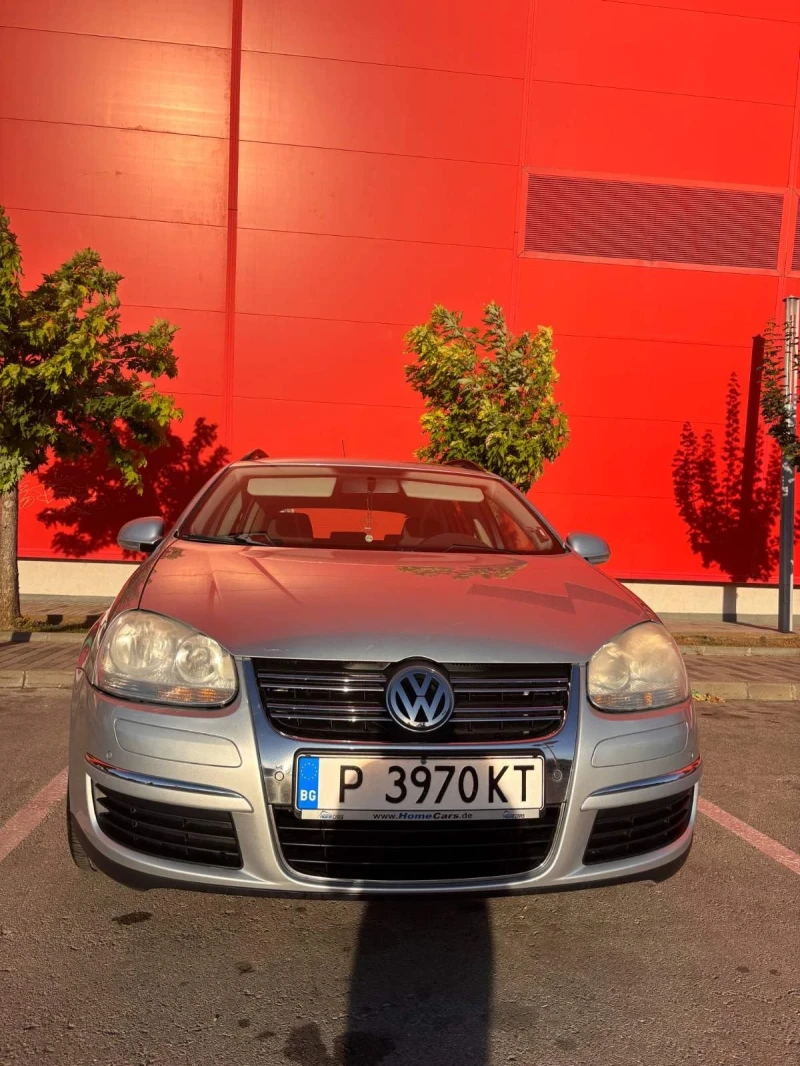 VW Golf 1.6i, снимка 2 - Автомобили и джипове - 52596688