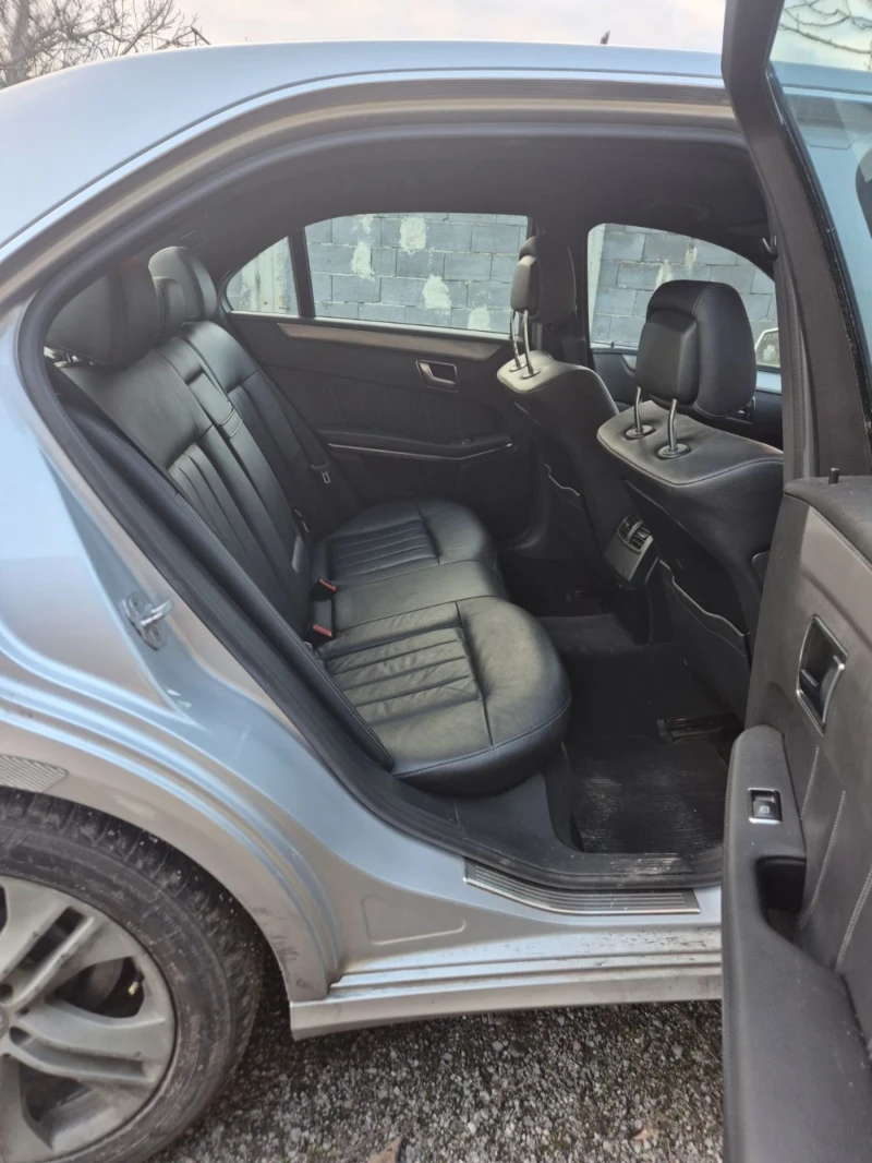 Mercedes-Benz E 220 W212 Facelift 2.2 CDI 170 к.с. 7G Tronic , снимка 9 - Автомобили и джипове - 52682055