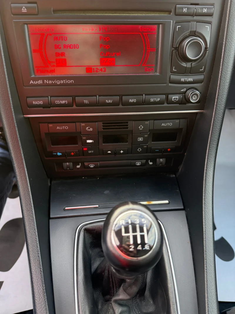 Audi A4 1.8T 4x4 CH 6sk, снимка 12 - Автомобили и джипове - 52707909