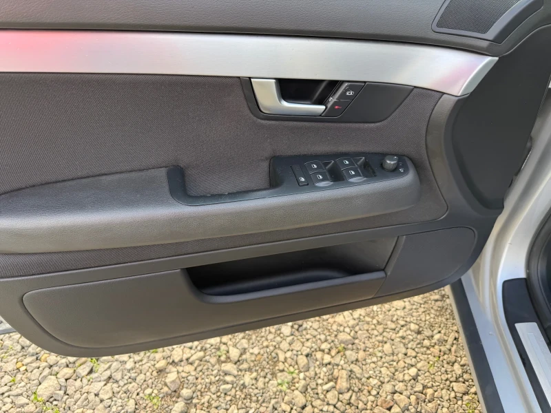 Audi A4 1.8T 4x4 CH 6sk, снимка 11 - Автомобили и джипове - 52707909