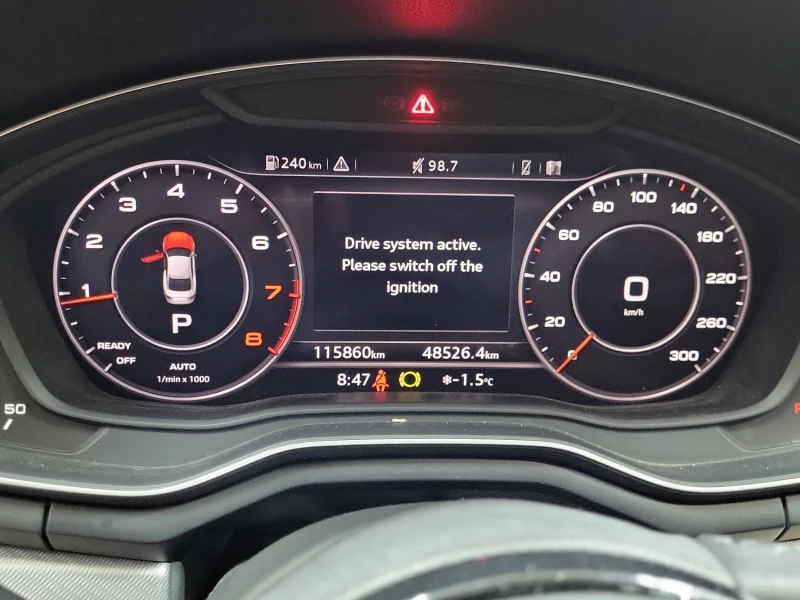 Audi A5 PROGRESSIV/ЧЕРВЕН САЛОН/КЕЙЛЕС/СЛЕДЕНЕ НА ЛЕНТИ, снимка 10 - Автомобили и джипове - 52966872