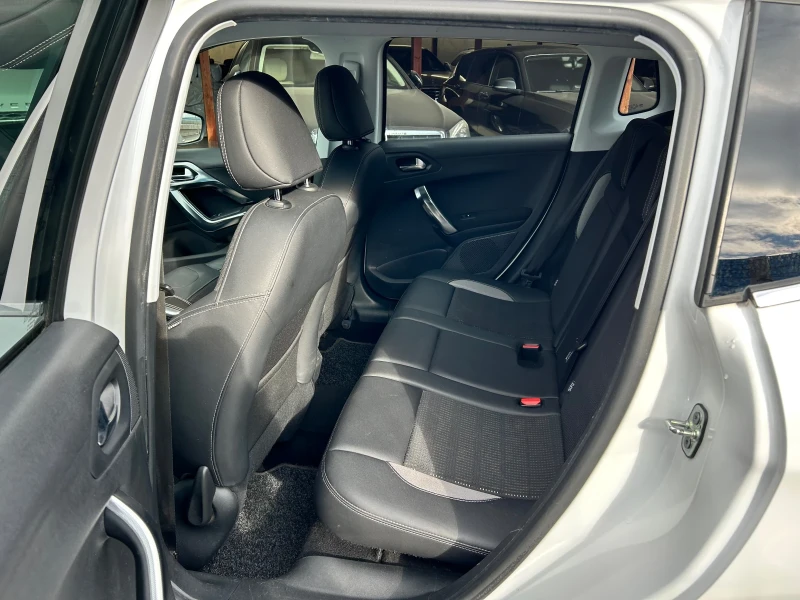 Peugeot 2008 1.6HDI ALLURE 120к.с, снимка 15 - Автомобили и джипове - 53033282