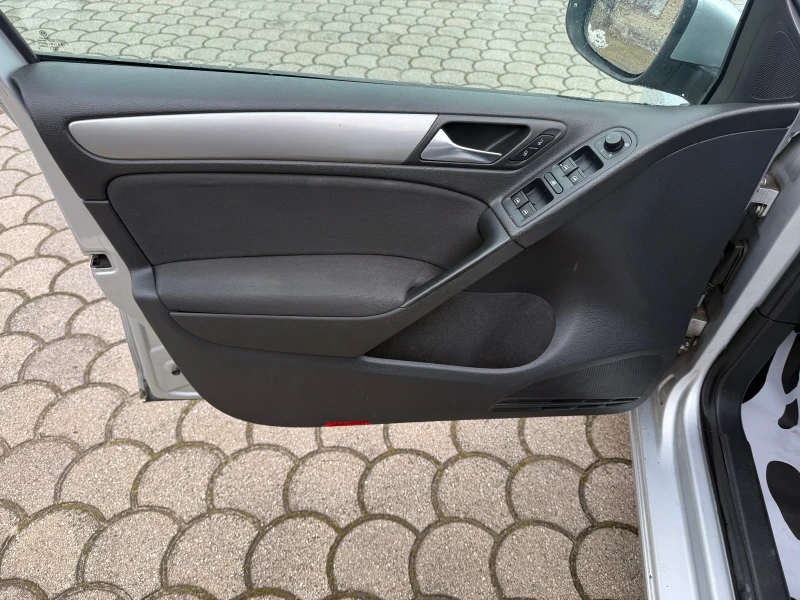 VW Golf 2.0TDI 110к.с., снимка 11 - Автомобили и джипове - 53244073