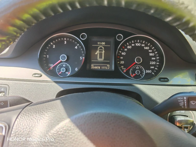 VW Passat, снимка 12 - Автомобили и джипове - 53434196