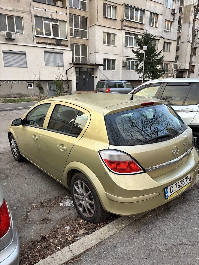 Opel Astra 1.7, снимка 3 - Автомобили и джипове - 53002497