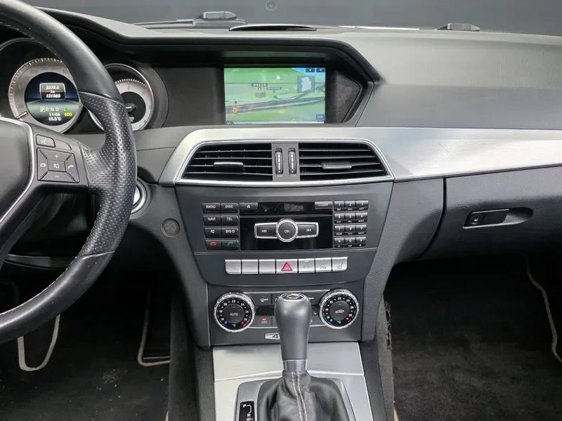 Mercedes-Benz C 220 2.2, снимка 14 - Автомобили и джипове - 54278127