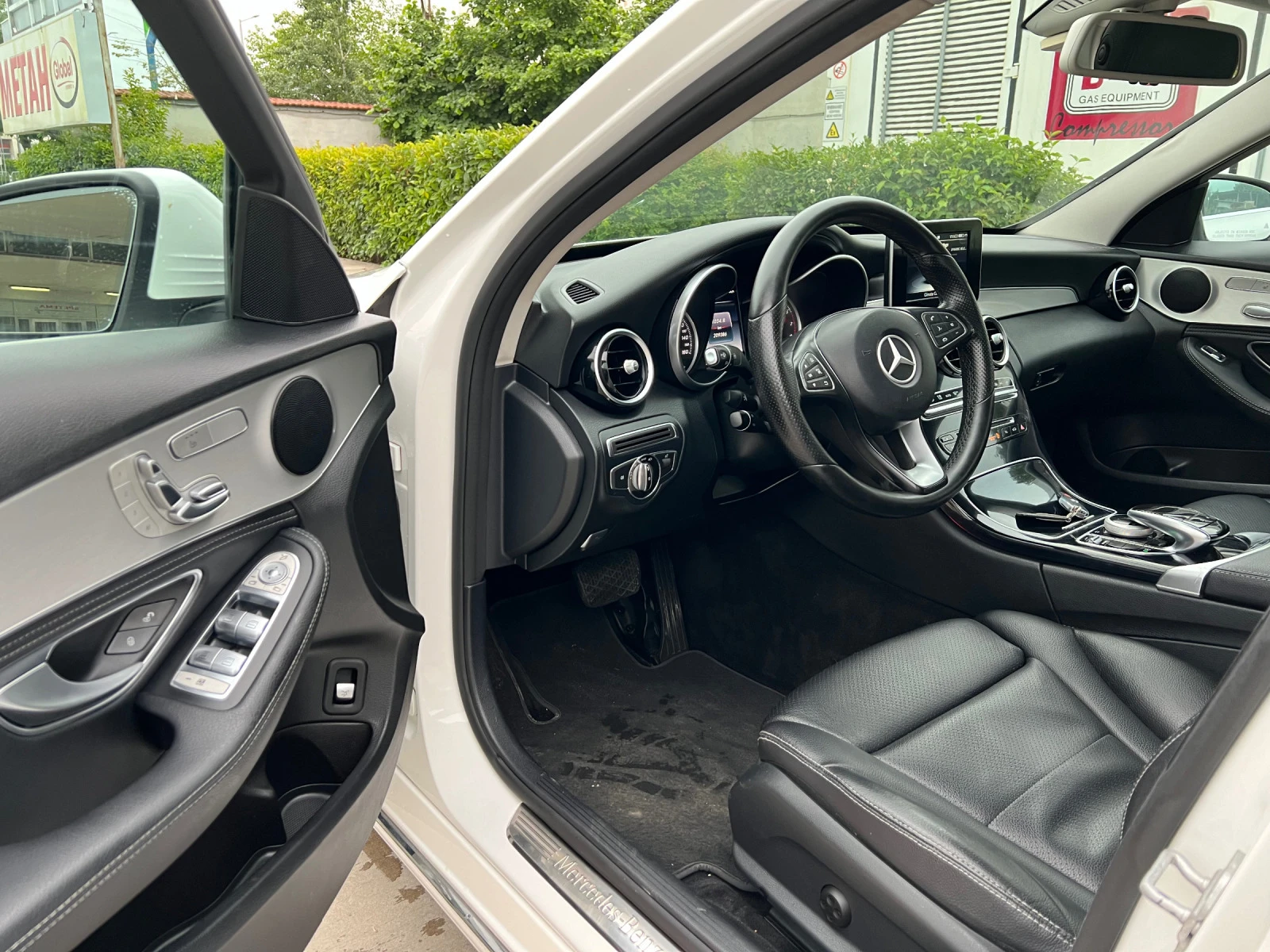 Mercedes-Benz C 300 | Mobile.bg � ����������� 13