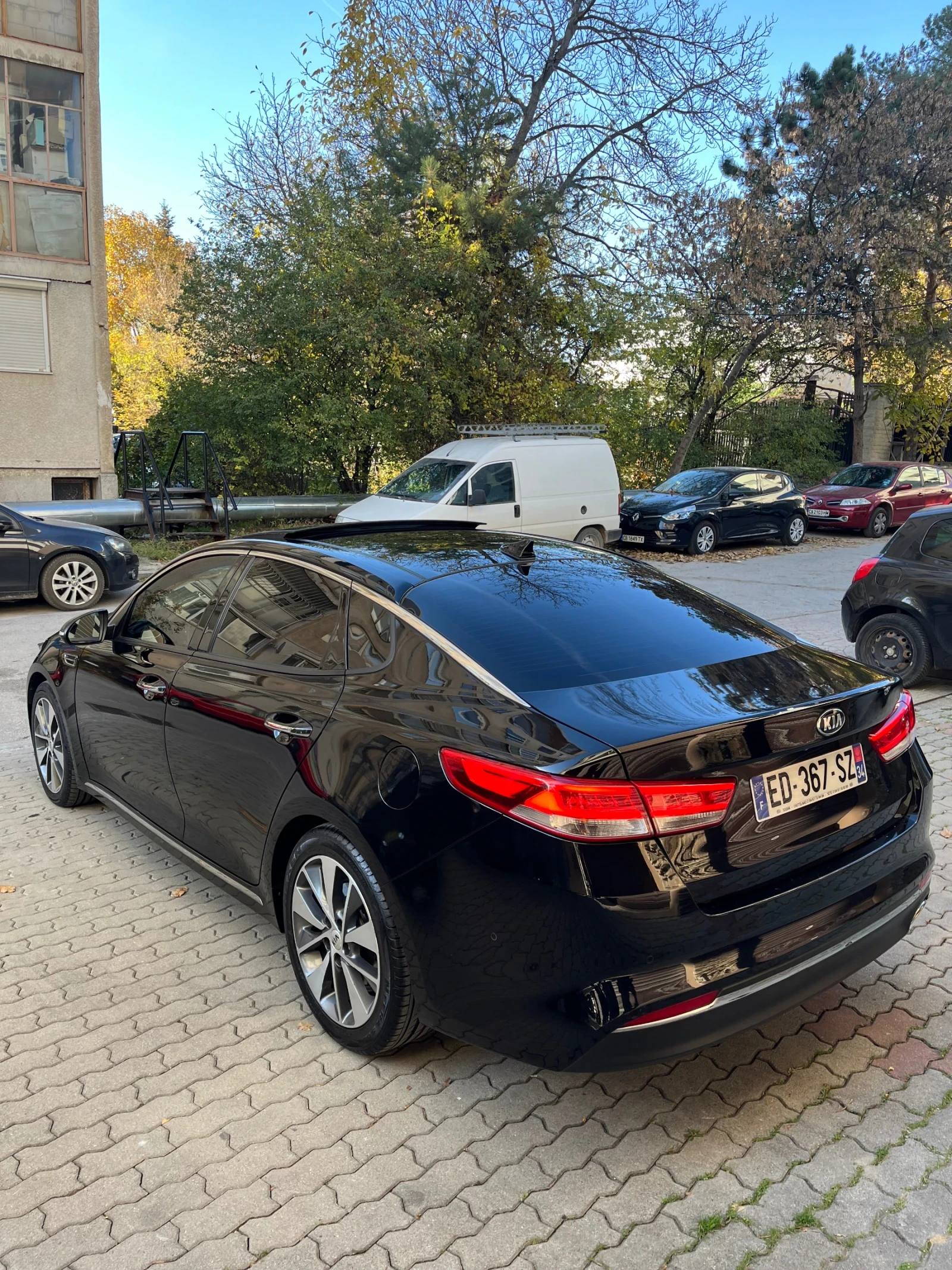 Kia Optima 1.7/141/ПЕРФЕКТНА/ВС ЕКСТРИ/ - изображение 5