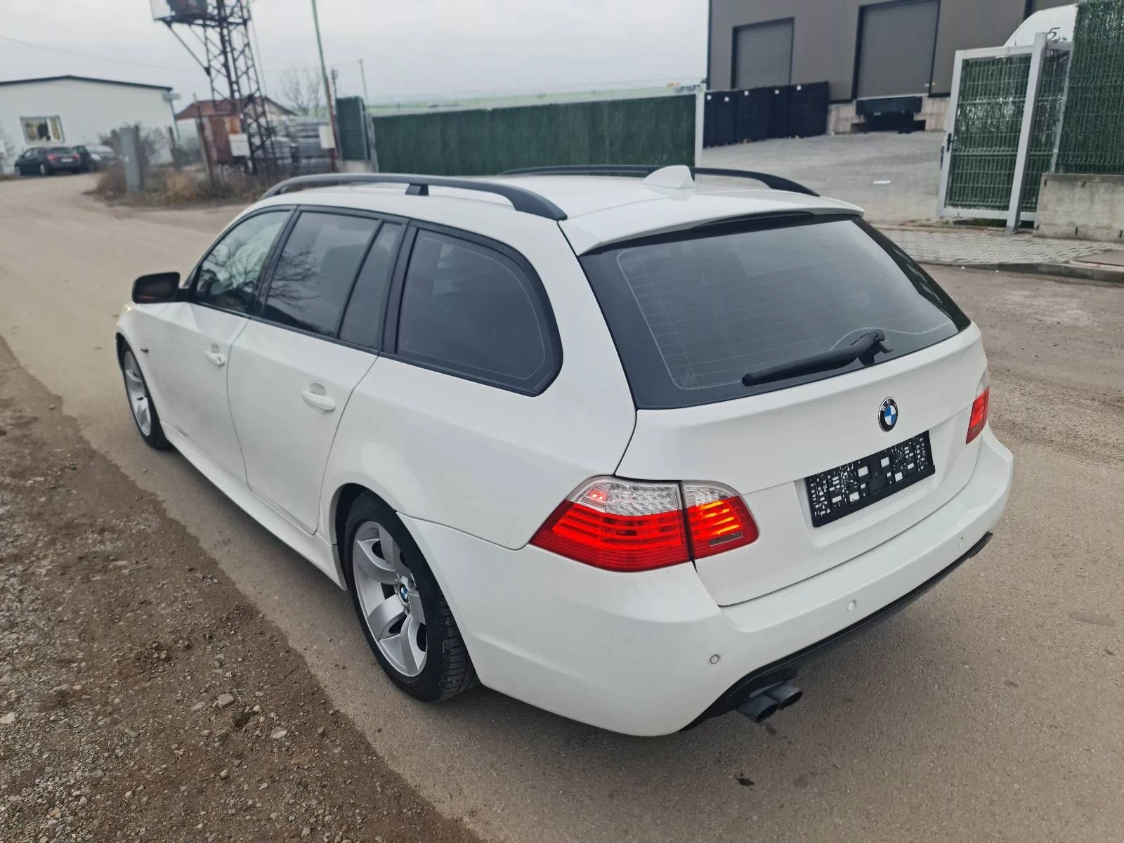 BMW 530 Facelift M-PAKET - изображение 5