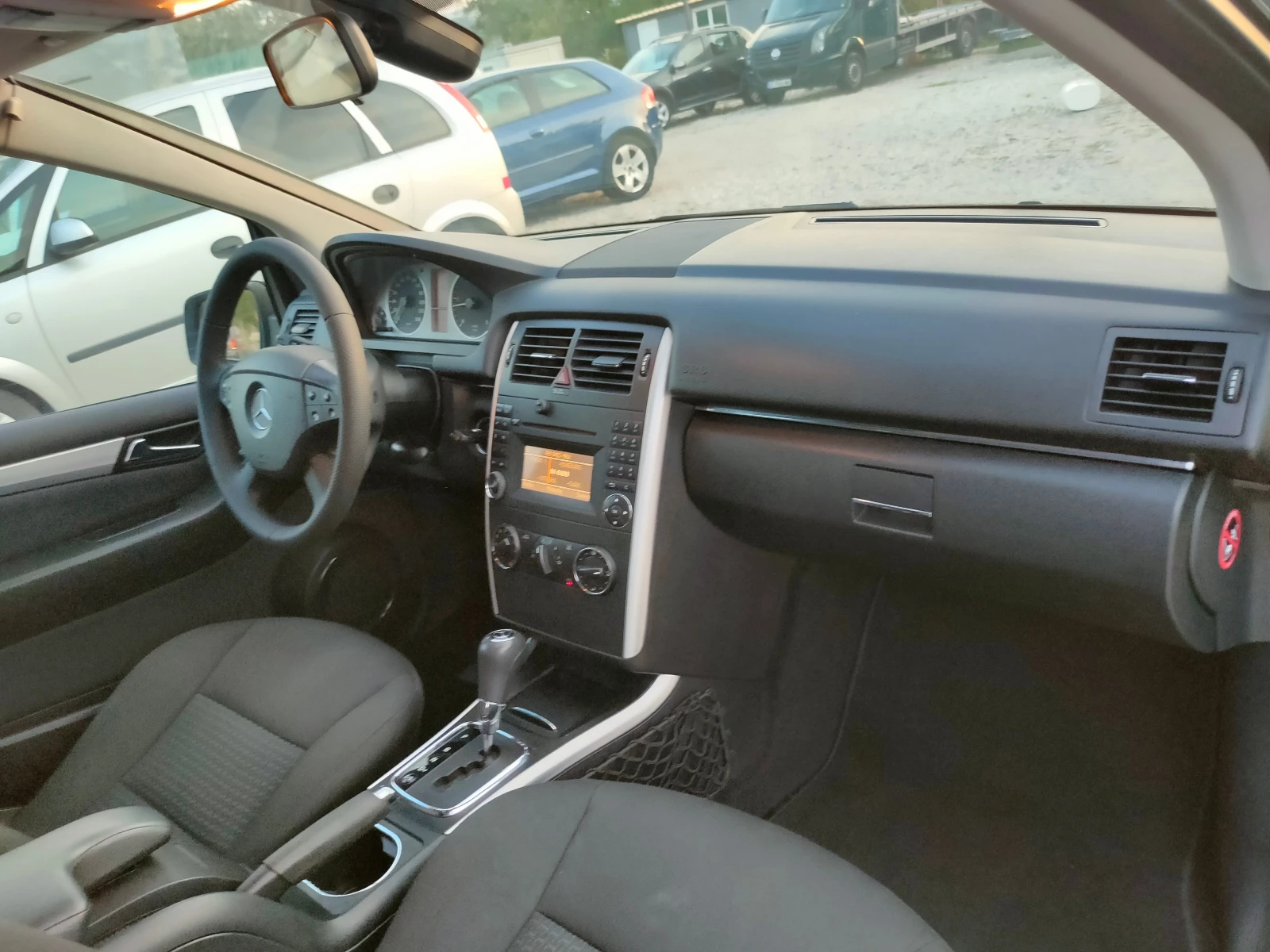 Mercedes-Benz B 180 B-180cdi-Automatic - изображение 10