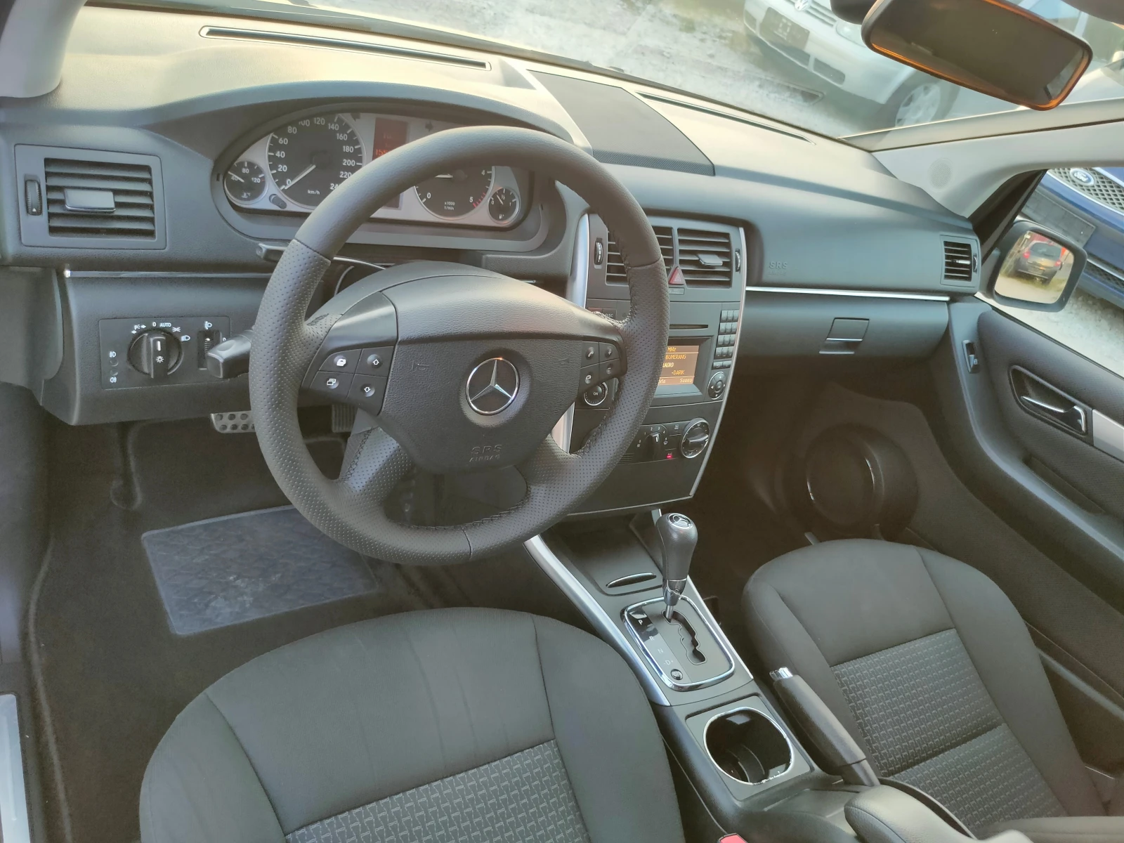 Mercedes-Benz B 180 B-180cdi-Automatic - изображение 9