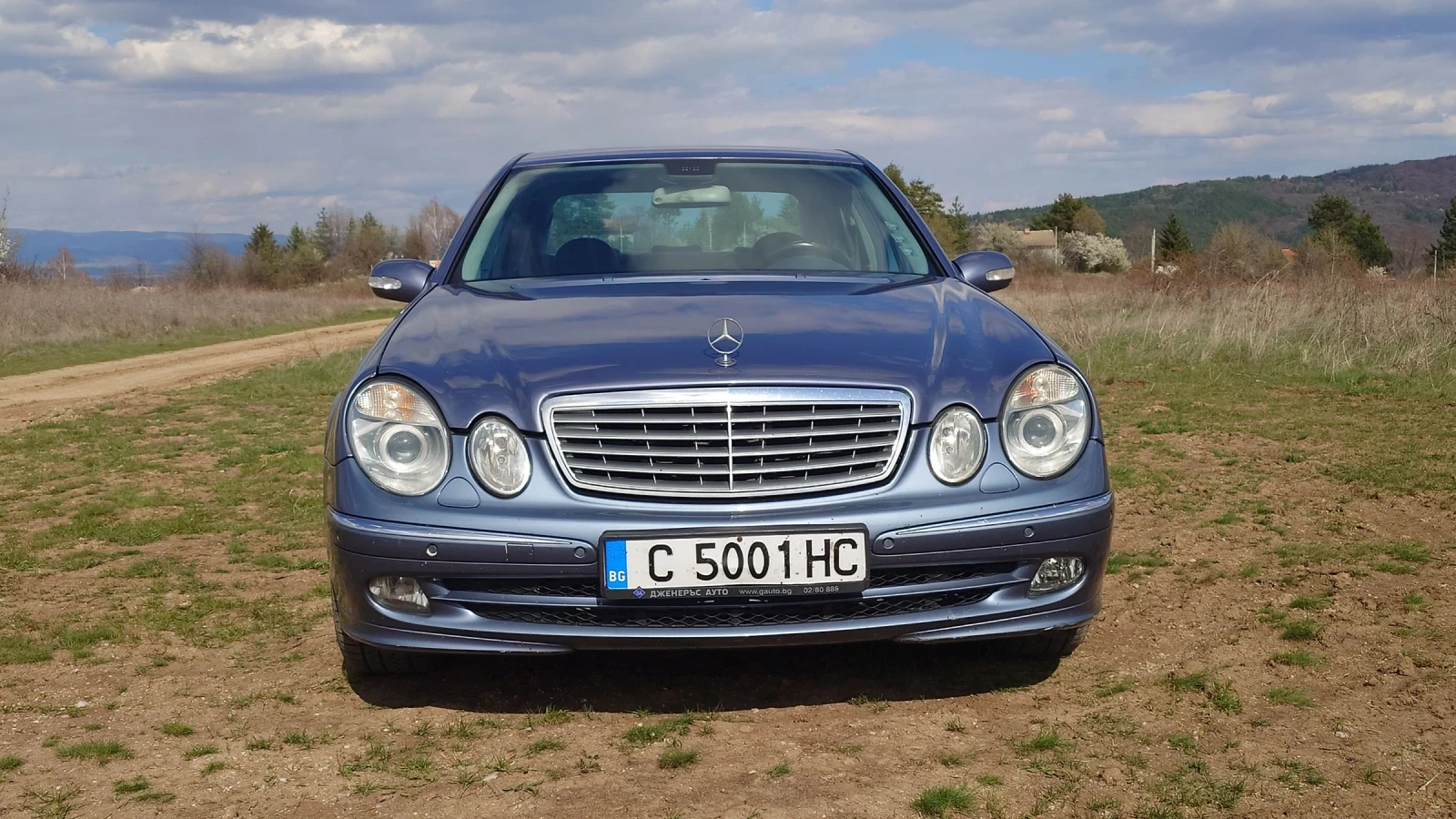 Mercedes-Benz E 270 2.7 CDI, снимка 9 - Автомобили и джипове - 53829748
