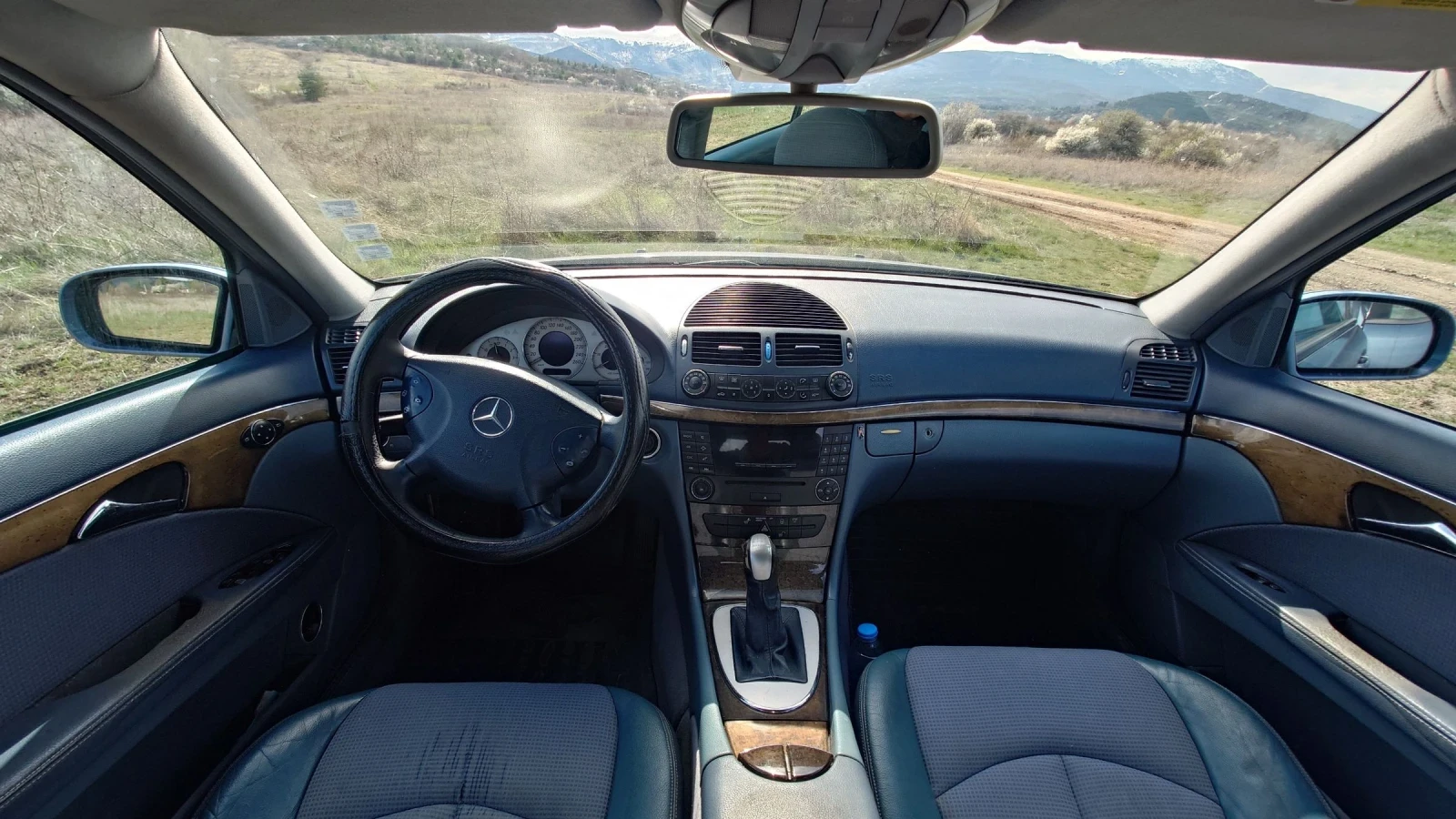 Mercedes-Benz E 270 2.7 CDI, снимка 10 - Автомобили и джипове - 53829748